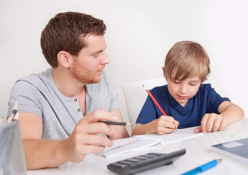 Educação infantil: 5 dicas para incentivar seu filho a estudar
