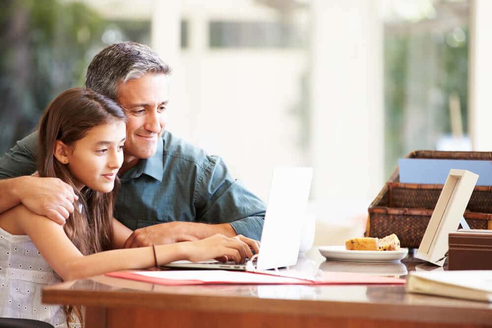 Como ensinar seus filhos a serem mais responsáveis com os estudos